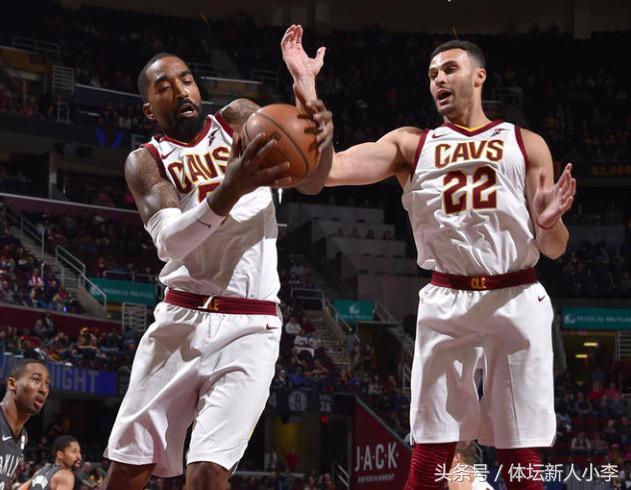 包含人队内讧事件浮出水面多位球员缺席的词条